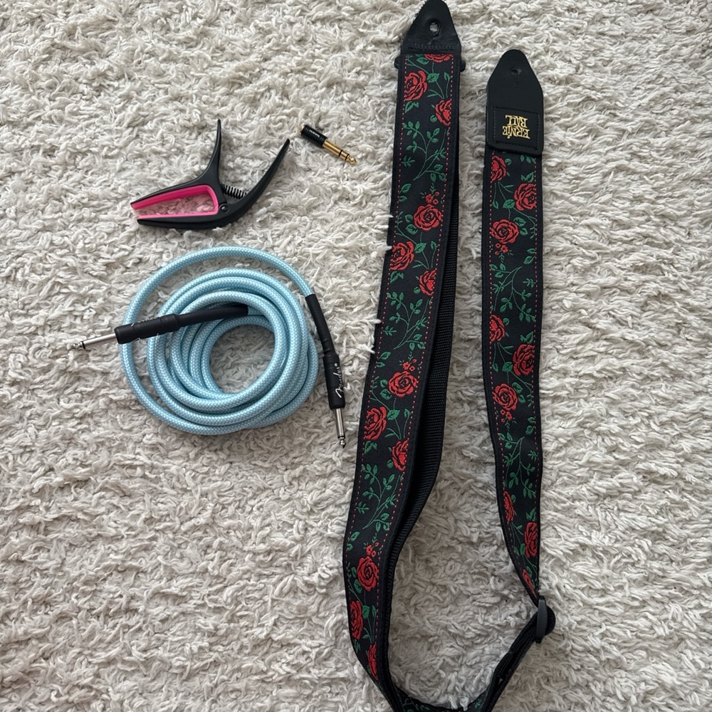 Fender Black Guitar Strap with Red Rose Pattern